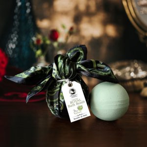 MISS VELVET Royal Bath Bomb